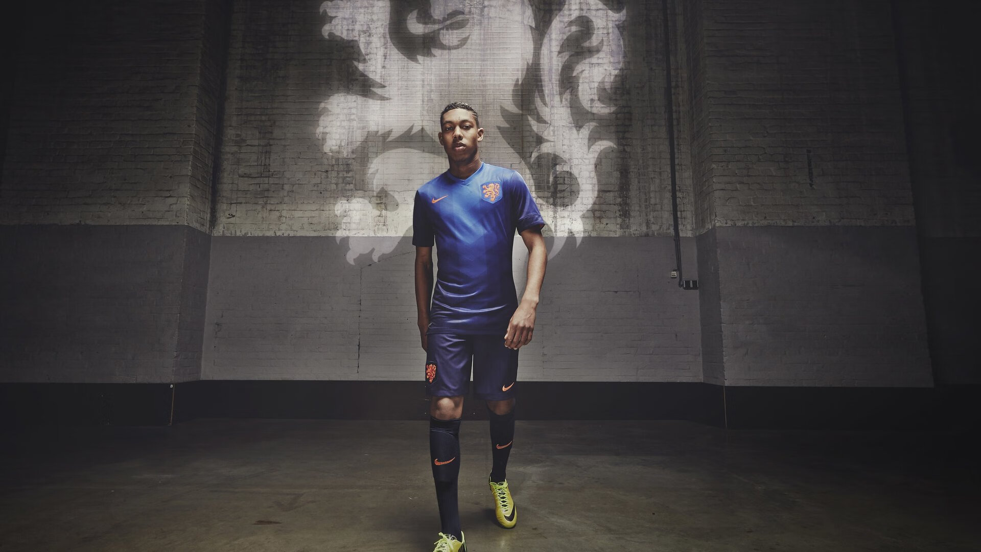 中国足球联赛积极支持女性参与足球推广,女子足球队员中国