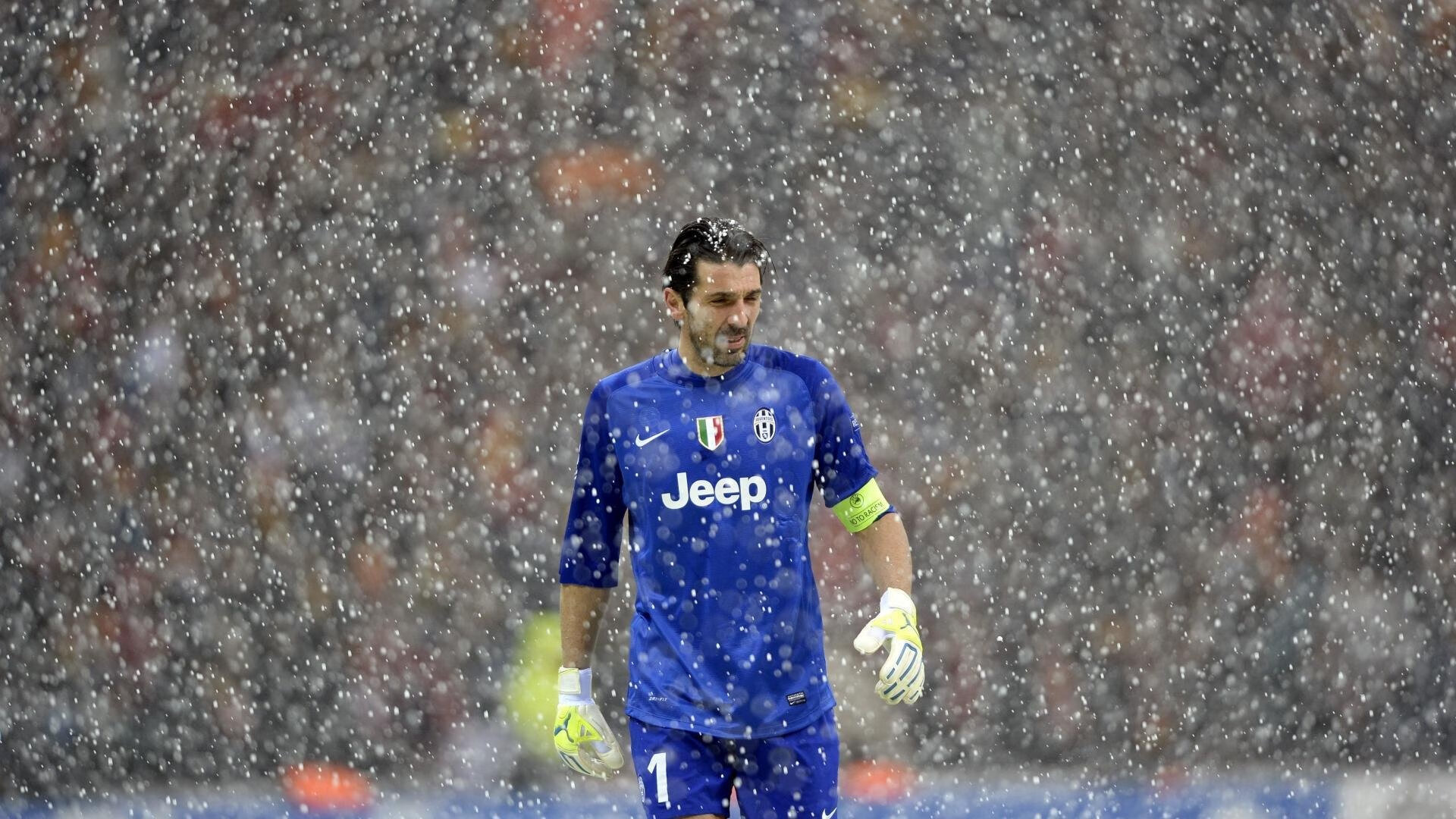 弗朗索瓦·斯图尔特:南非队攻防两端的核心人物,决定比赛走向